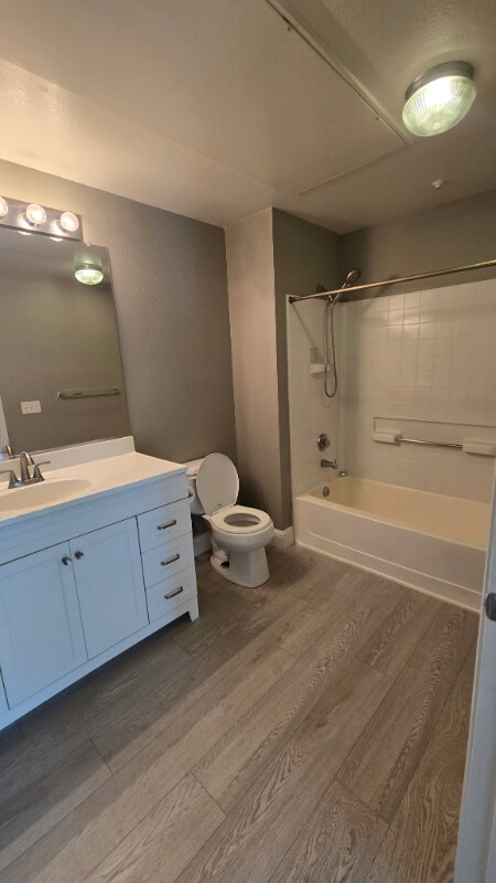 Building Photo - 701 Gibson Dr