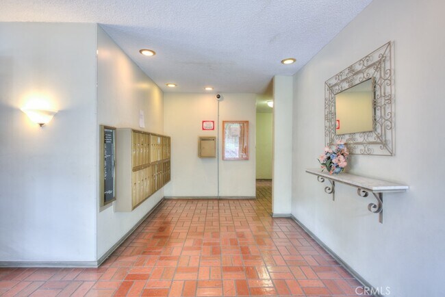 Building Photo - 4255 5th St