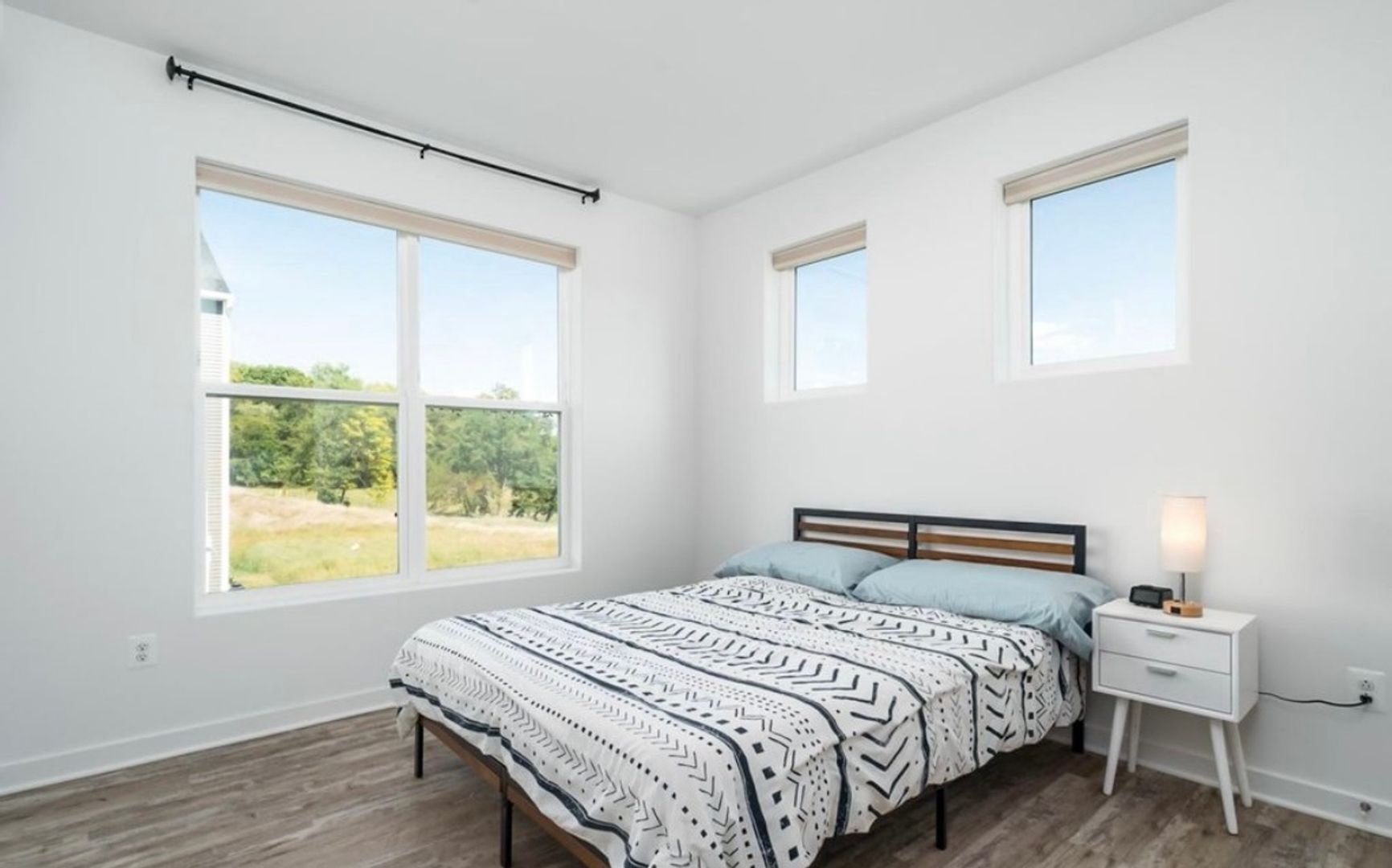 Building Photo - 1618 Blacksmith Wy