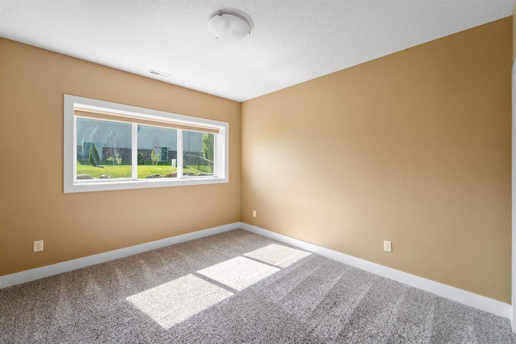 Lower level Bedroom - 916 NE Silkwood St