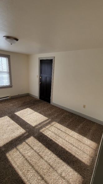 Building Photo - 2031 3rd St