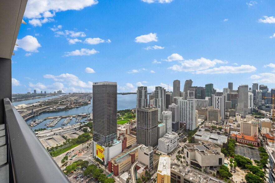 Building Photo - 159 NE 6th St