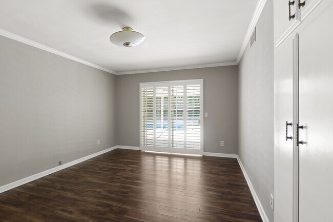 Building Photo - Welcome to this Beautiful Ranch-Style Home...