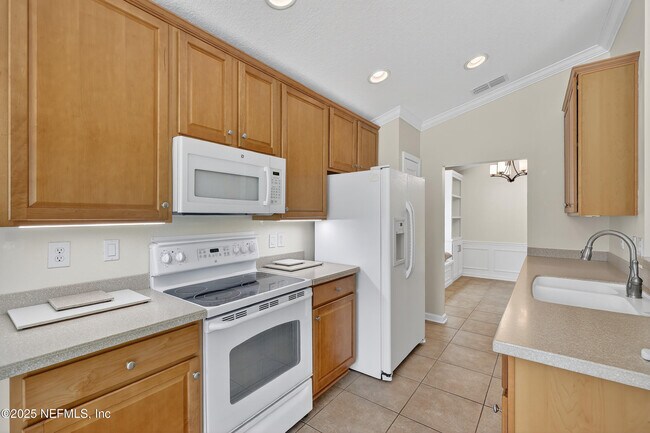 Building Photo - 8986 Tropical Bend Cir