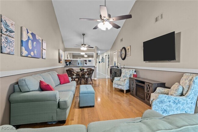 Building Photo - 15140 Riverbend Blvd