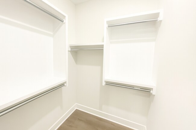 Building Photo - 11649/51 E Harry Ct