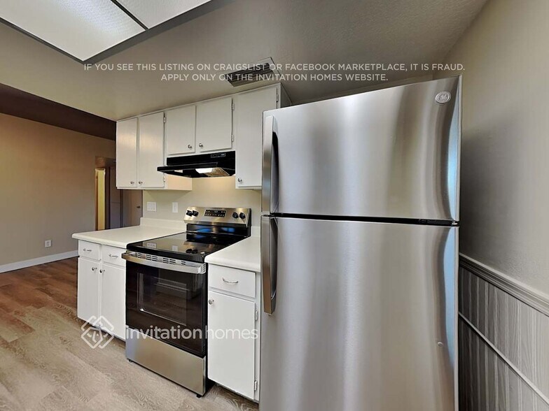 Building Photo - 1920 N Illinois St