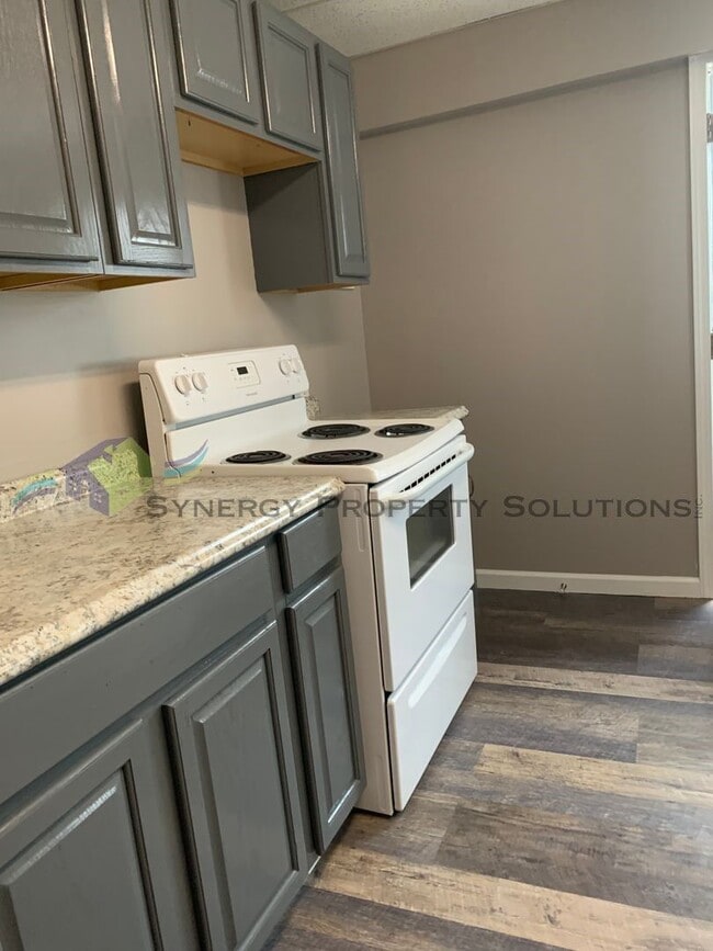 Building Photo - Madison Rental
