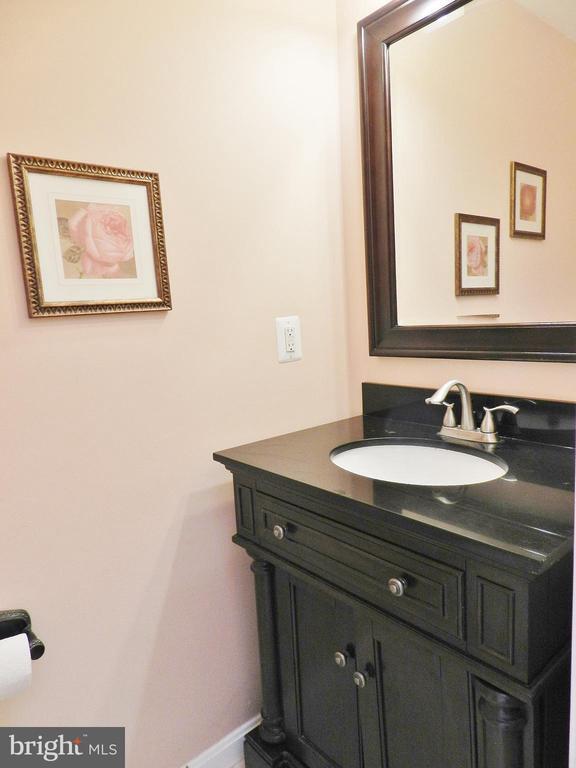 Building Photo - 4235 Fox Lake Dr