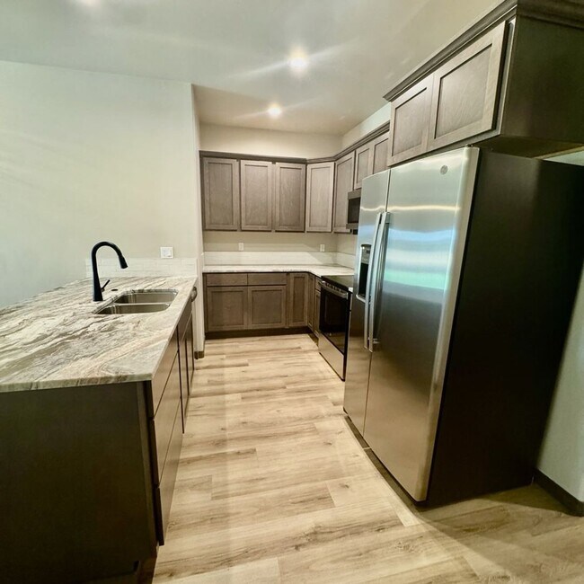 Building Photo - Brand new Townhome in heart of Rathdrum