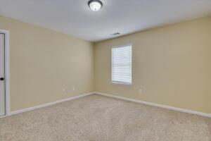 Building Photo - 3631 Mossland Dr