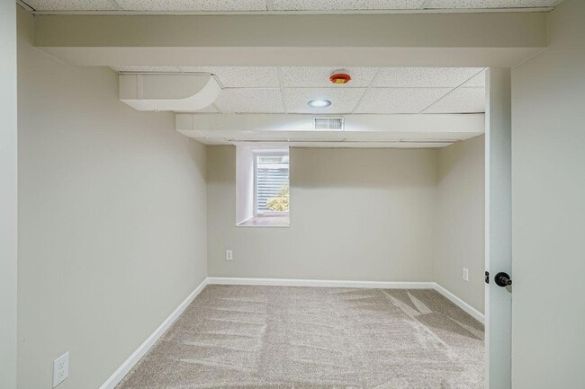 Building Photo - 4643 Emerson Ave N