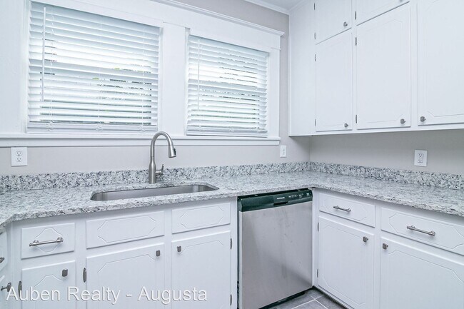 Building Photo - 3 br, 2 bath House - 1313 Merry Street
