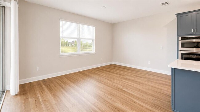 Building Photo - 16628 Silver Brook Wy