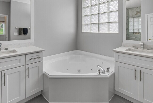 Building Photo - 7976 Monarch Ct