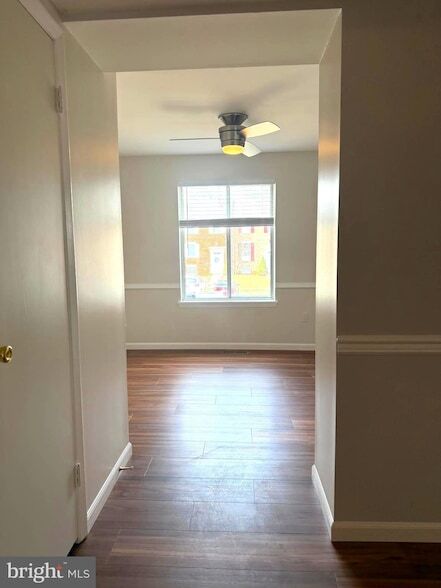 Building Photo - 1 Crotona Ct