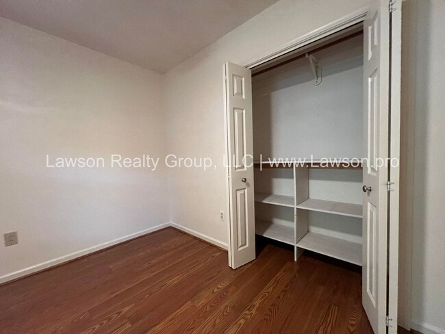 Building Photo - Nature Lover's Paradise in Serene Setting