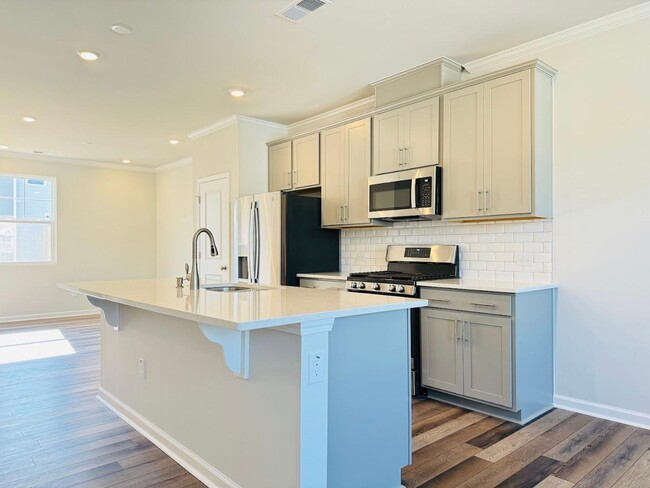 Building Photo - 4 Bedroom 3.5 Bath for Rent