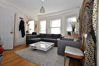 Building Photo - Fenway 2bed / 1bath close to BU available 9/1/2026 no broker fee $3600