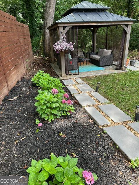 Building Photo - 2434 Rockcliff Rd SE