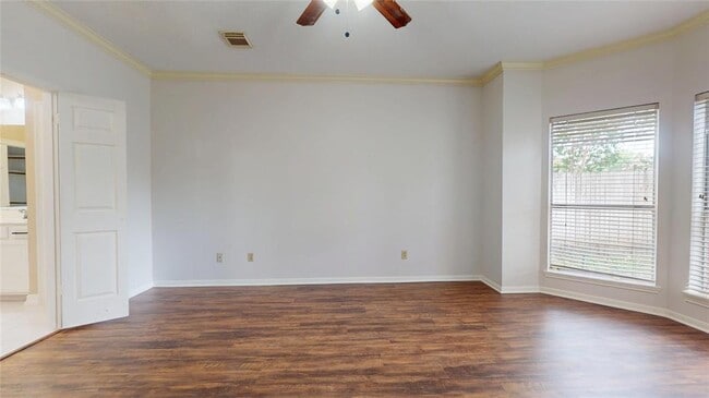 Building Photo - 14919 Forest Trails Dr