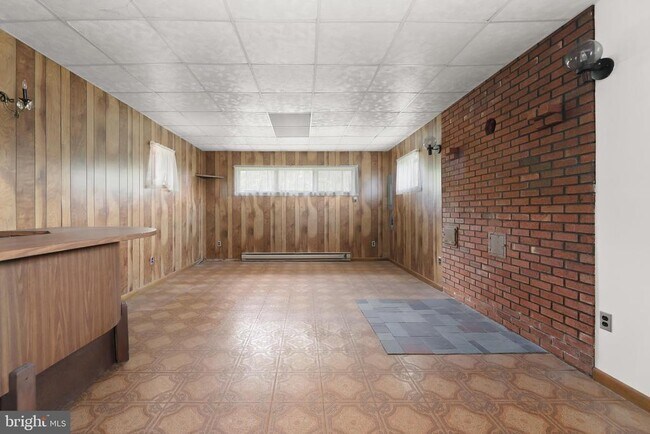 Building Photo - 4816 Bucks School House Rd