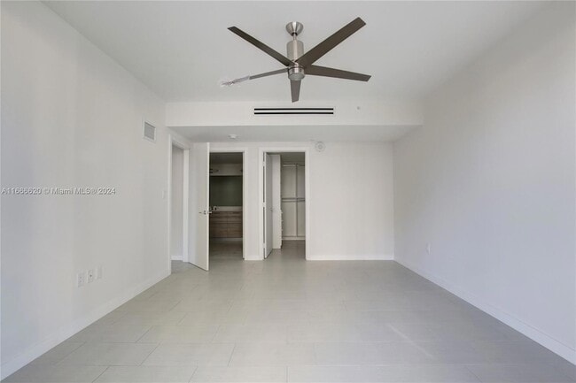Building Photo - 1756 N Bayshore Dr