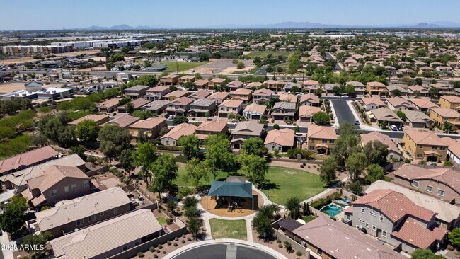 Building Photo - 3263 S Miller Dr