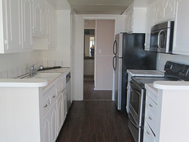Building Photo - 1803 E Ocean Blvd