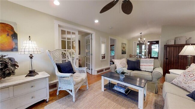 Building Photo - 95 Wood Ln