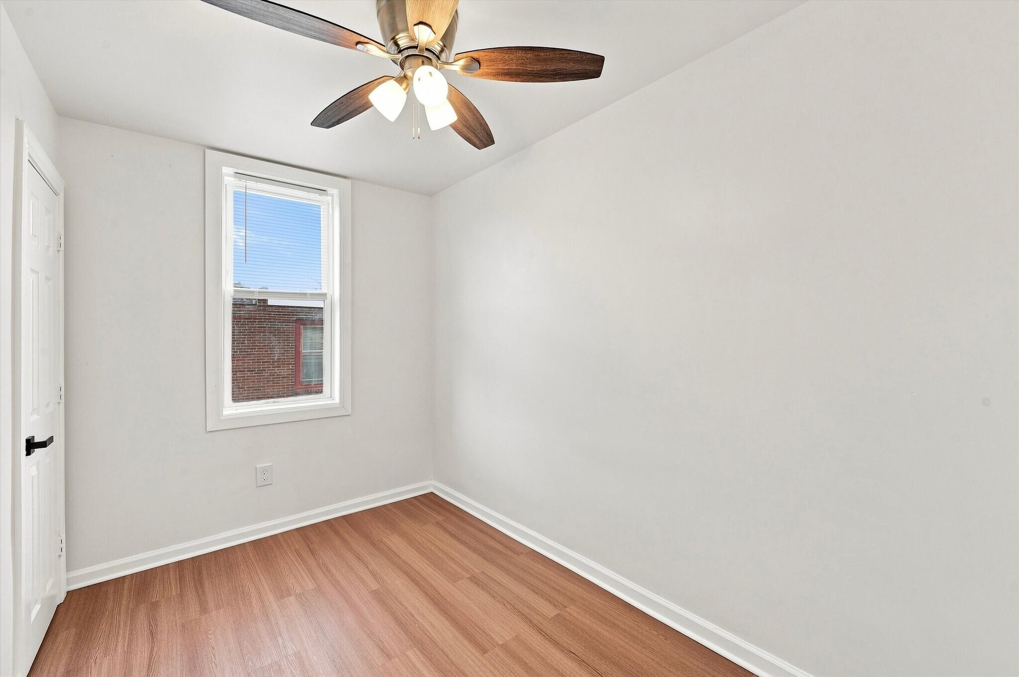 Building Photo - 6711 Linmore Ave
