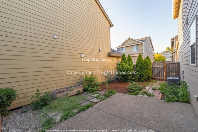 Building Photo - Live Large in King City! Two-Car Garage + ...
