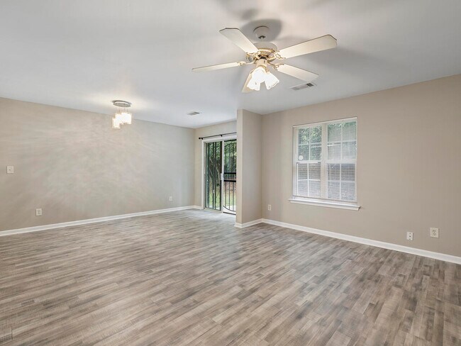 Building Photo - 1465 Maple Valley Ct