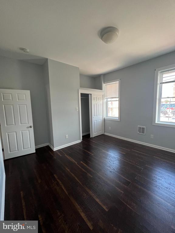Building Photo - 2084 E Allegheny Ave