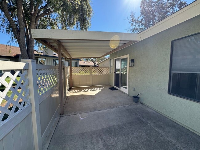 Building Photo - Updated Brentwood model in Leisure Village