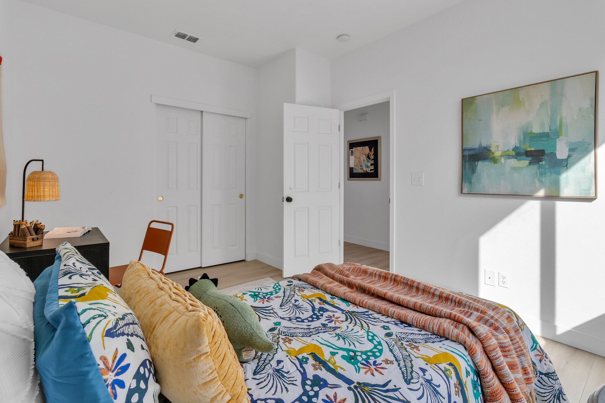 Building Photo - 1886 Dawnelle Way