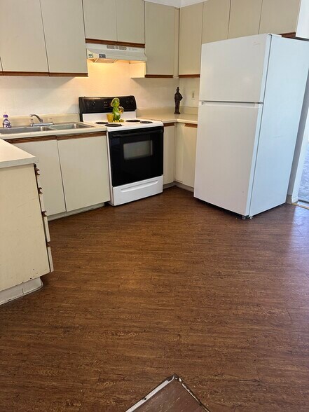 Building Photo - 755 NW 5th St