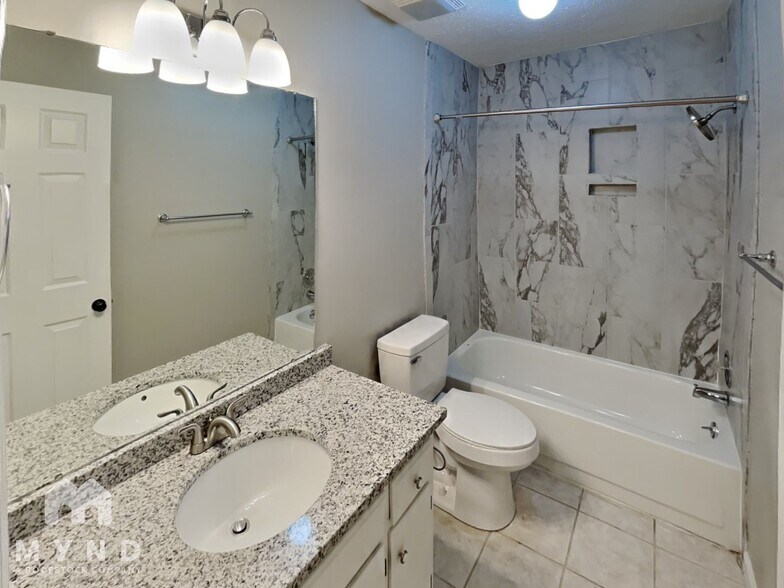 Building Photo - 383 Huntington Ridge Dr