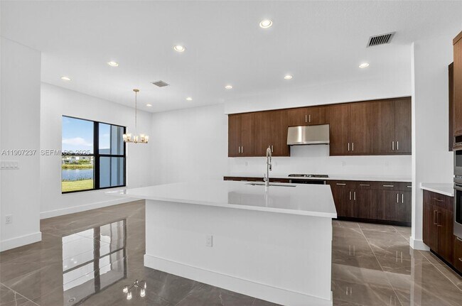 Building Photo - 8215 Crystal Downs Ave