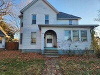 Building Photo - Archway