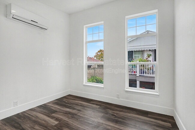 Building Photo - 33158 7th St