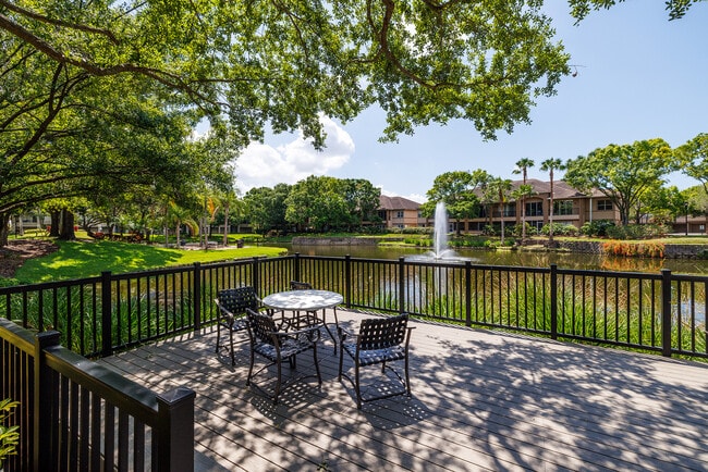 Building Photo - 705 Mainsail Dr