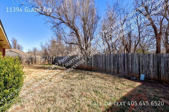 Building Photo - 11394 Glade Ave