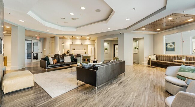 Building Photo - 900 E Six Forks Rd