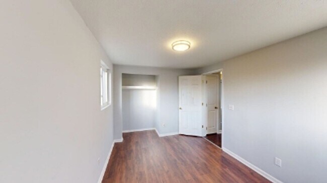 Building Photo - 4-Bedroom Split-Level Updated Home with Garage, Deck, and Large Backyard