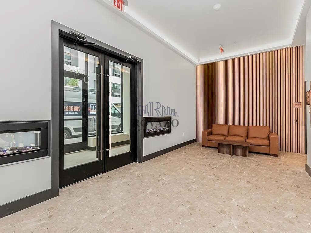 Building Photo - 19 Livingston St