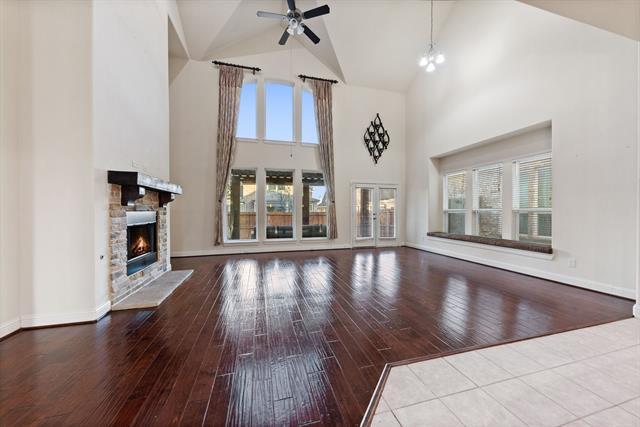Building Photo - 15520 Mayflower Trail