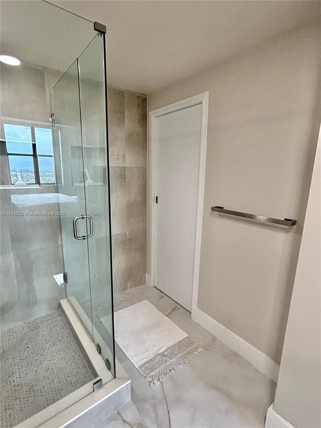 Building Photo - 888 Douglas Rd