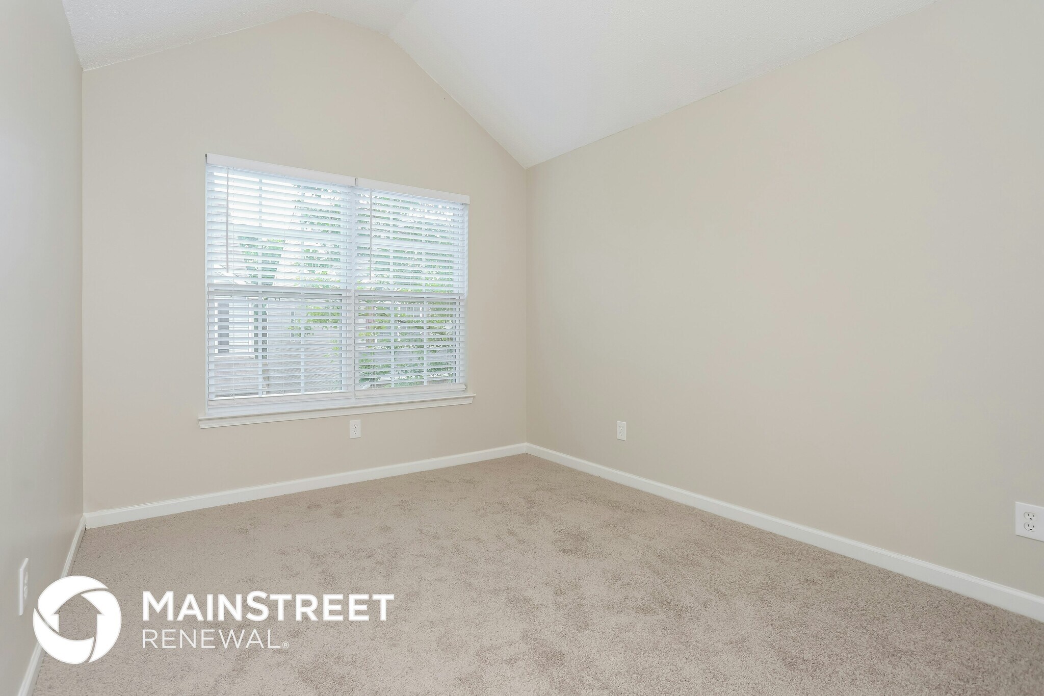 Building Photo - 1565 Tigris Ct