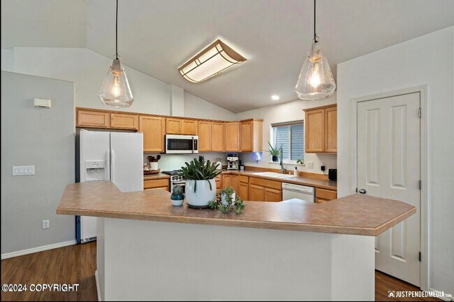 Building Photo - 10855 Refuge Cir